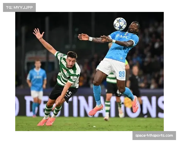 那不勒斯中卫接受采访，详解球队定位球防守的职责分工