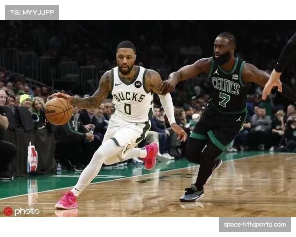 塔图姆压哨三分不中,雄鹿一分之差客场惜败凯尔特人 塔图姆压哨三分不中,雄鹿一分之差客场惜败凯尔特人